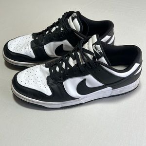 Nike low dunk mens size12